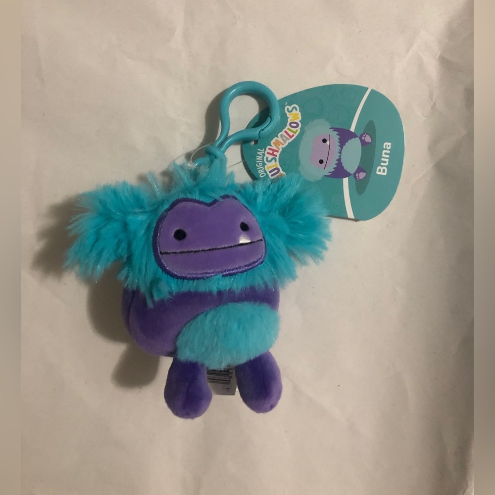 SQUISHMALLOWS CLIP NAMED BUNA NWT!